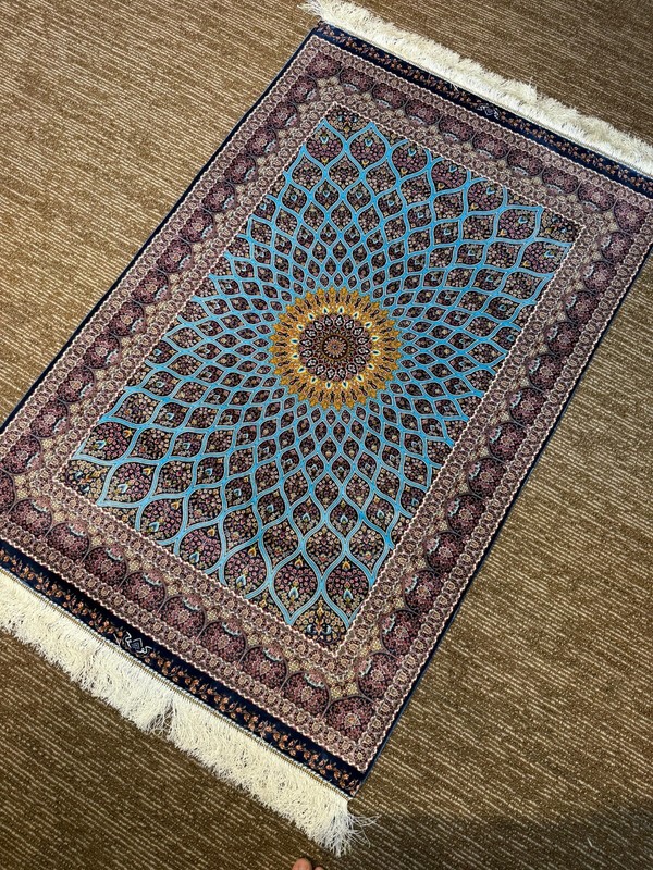 Silk 3 x 5 feet Dome Design High Quality Soft Silk Area Rug gallery