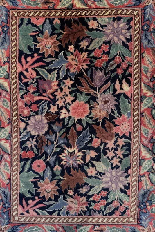 Fine Imperial Handmade Vintage Rug 24" x 36" , 100% Wool, good condition gallery