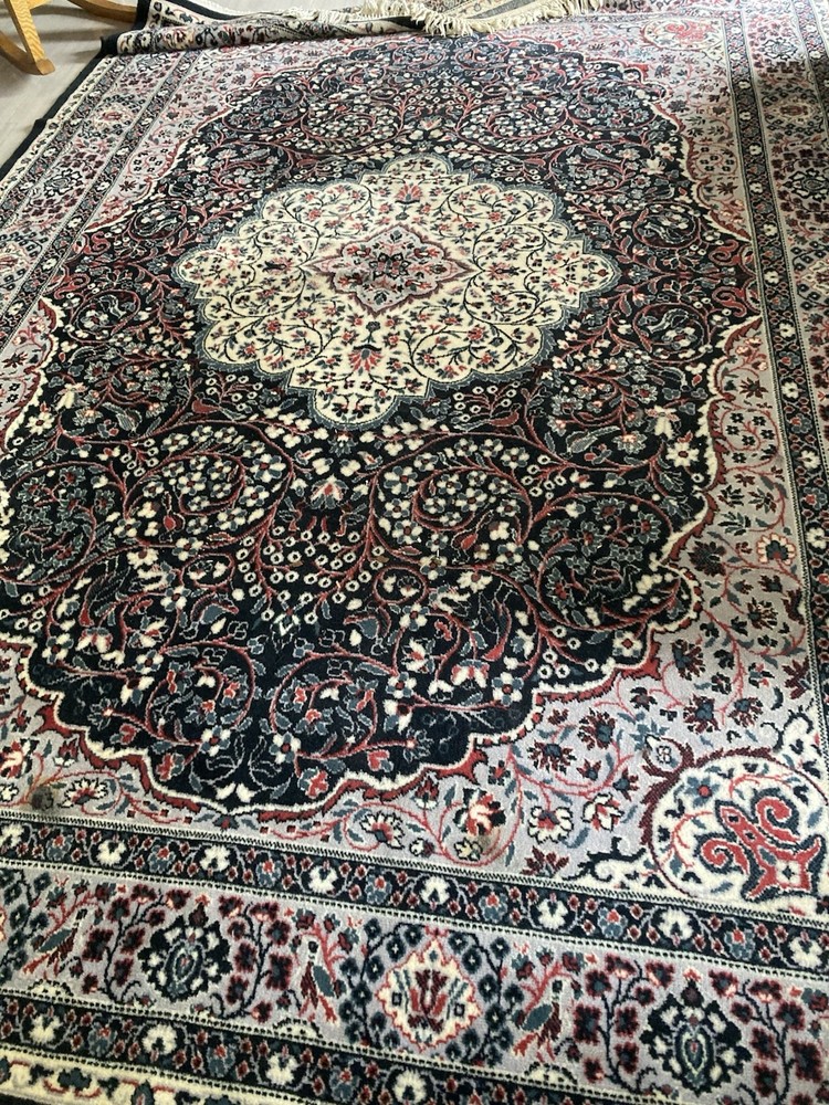 Pretty Large Wool Area Rug Carpet with Floral Medallion Pattern
