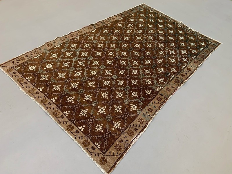 Vintage Turkish Rug 250x157 cm shabby Distressed carpet Large gallery