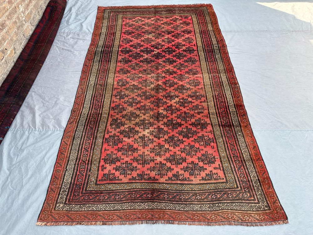 Vintage Afghan Rug 5'3 x 9'2 ft – Hand Knotted Wool Traditional Floor Carpet