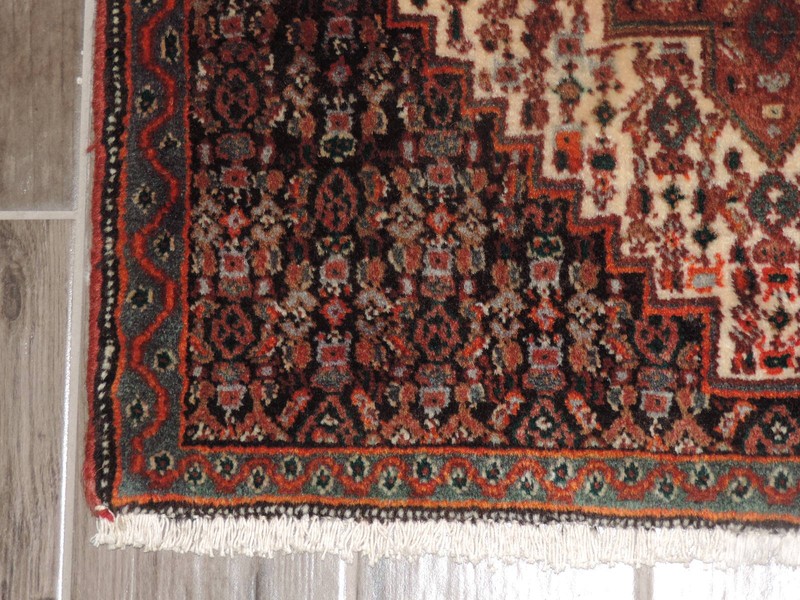 2x3ft. Handmade Senneh Wool Rug gallery