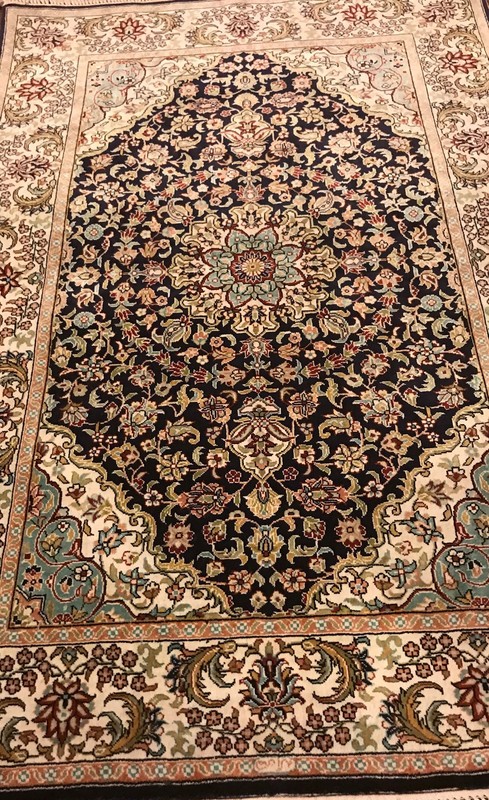 AN AWESOME DESIGN SILK RUG gallery