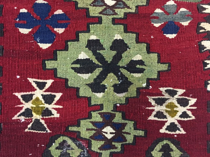 Small Vintage Turkish Kilim 97x70 cm Wool Kelim Rug Red Green beige Black gallery