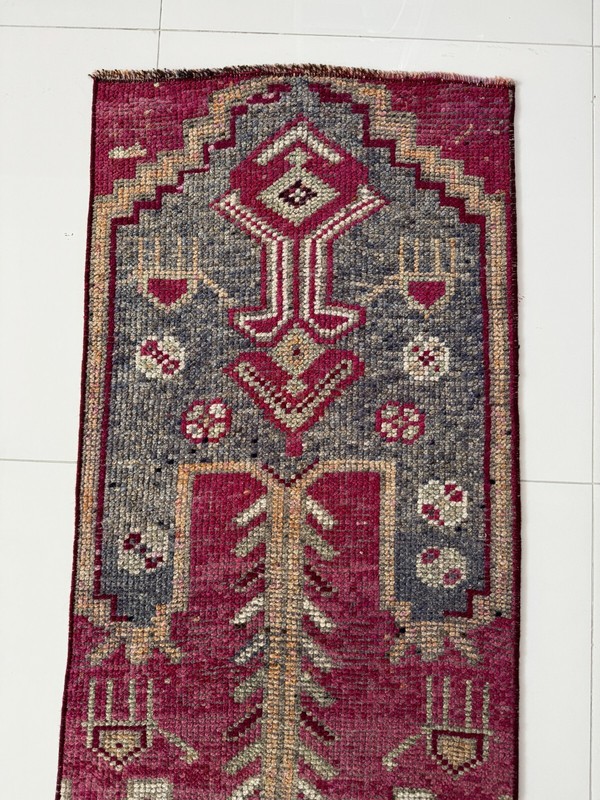 Vintage Handmade Oushak Runner, 2x9 Turkish Rug in Pink Gray Beige gallery