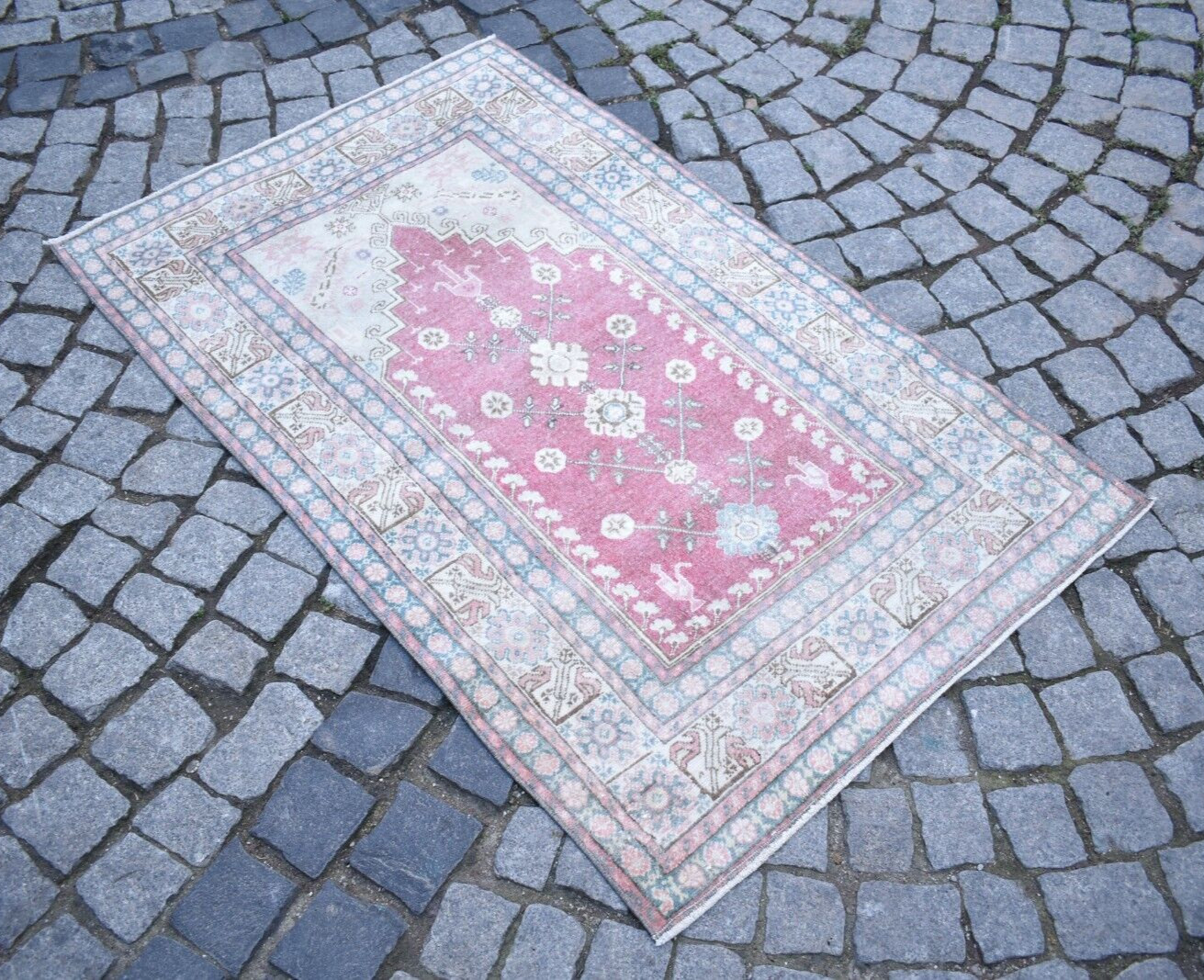 Turkish Rug 34'' x 55'' Vintage Anatolian Oushak Low Pile Carpet Prayer Design gallery