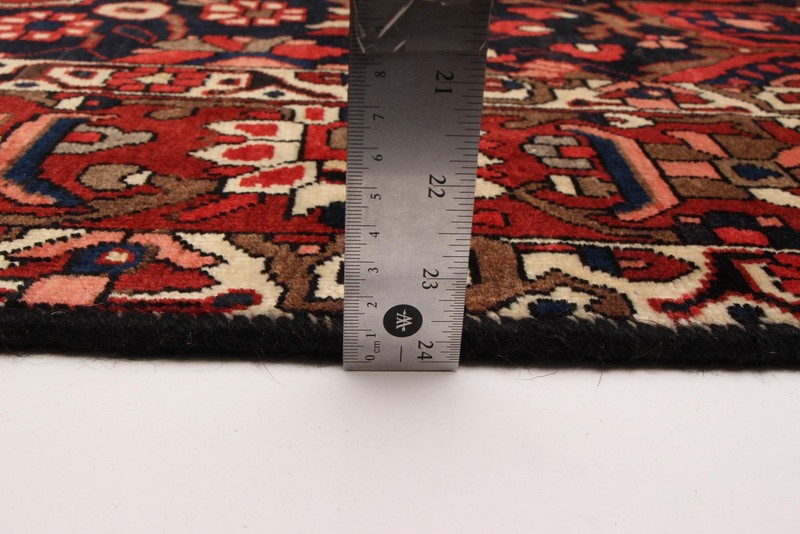 Vintage 6'8" x 10'5" Traditional Hand Knotted Vegetable Dye Wool Area Rug gallery
