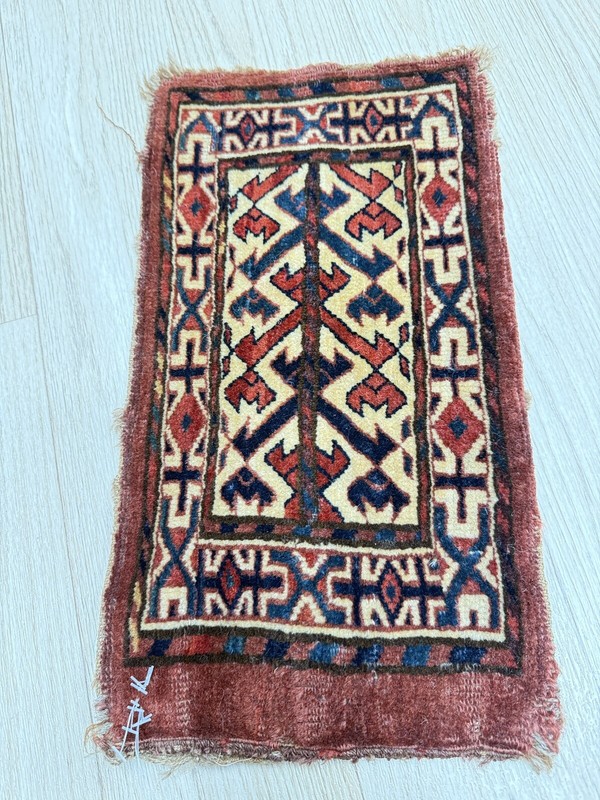 Antique Yamud gallery