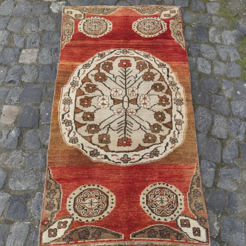 Noble Old Area Rug 2.66 x 4.95 ft , Handmade 3x5 Kitchen Rug 81 x 151 cm gallery