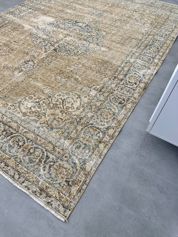 7x9 Antique Faded Turkish Rug, Oushak Area, Handmade Wool Area Rug, Beige Ecru gallery