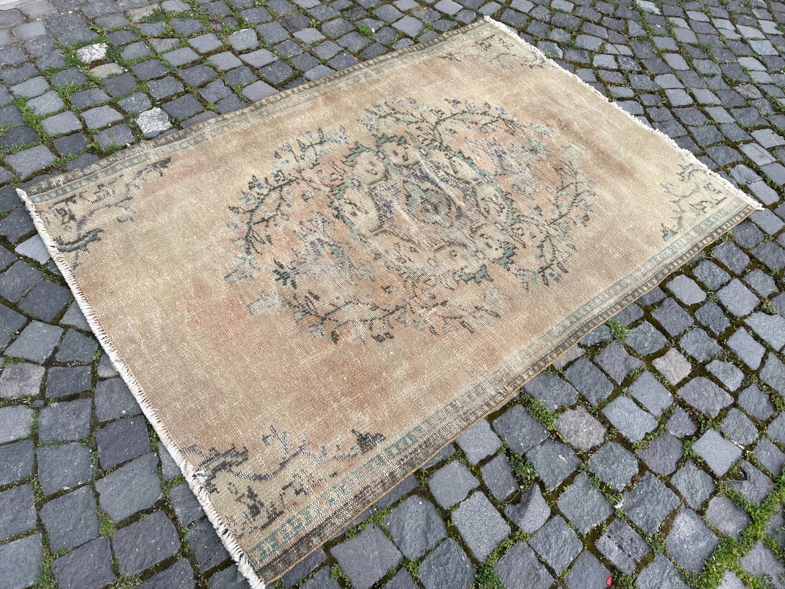 Home Decor Rug, Turkish Vintage Rug, Boho Decor Rug,4,2 x 6,2 ft gallery