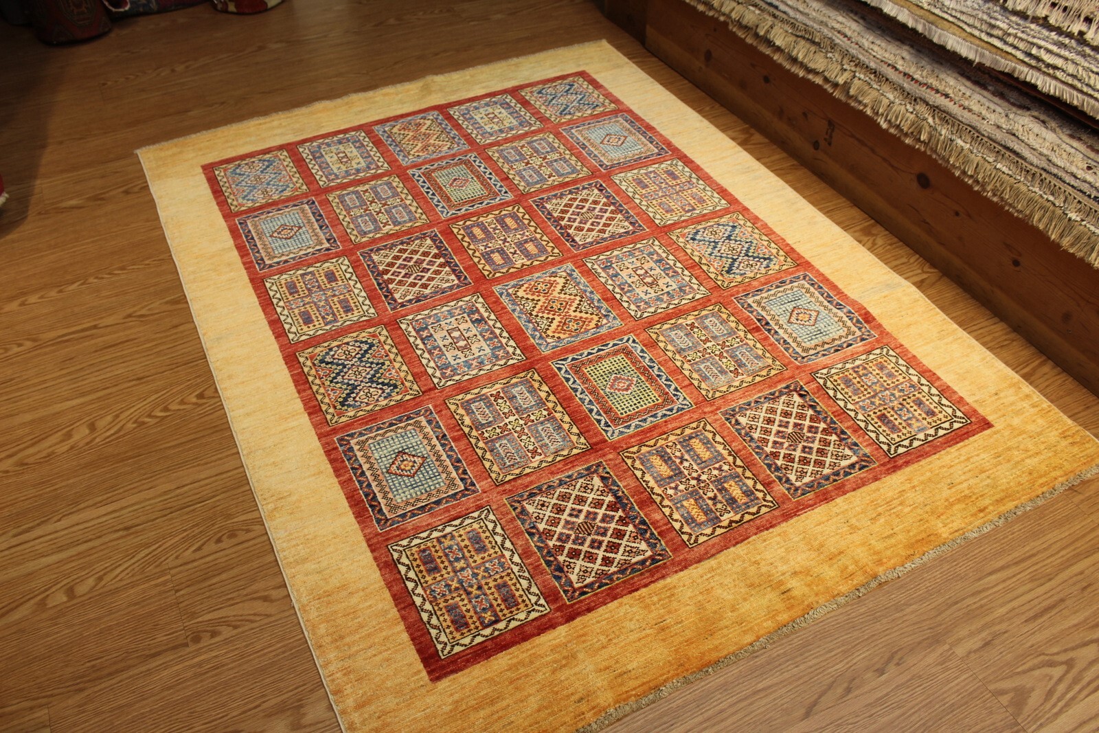 5' X 7' HANDMADE PERSAN BAKHTIARI DESIGN WOOL RUG. VEGGIE JEWEL COLOR 5x7 ft. gallery