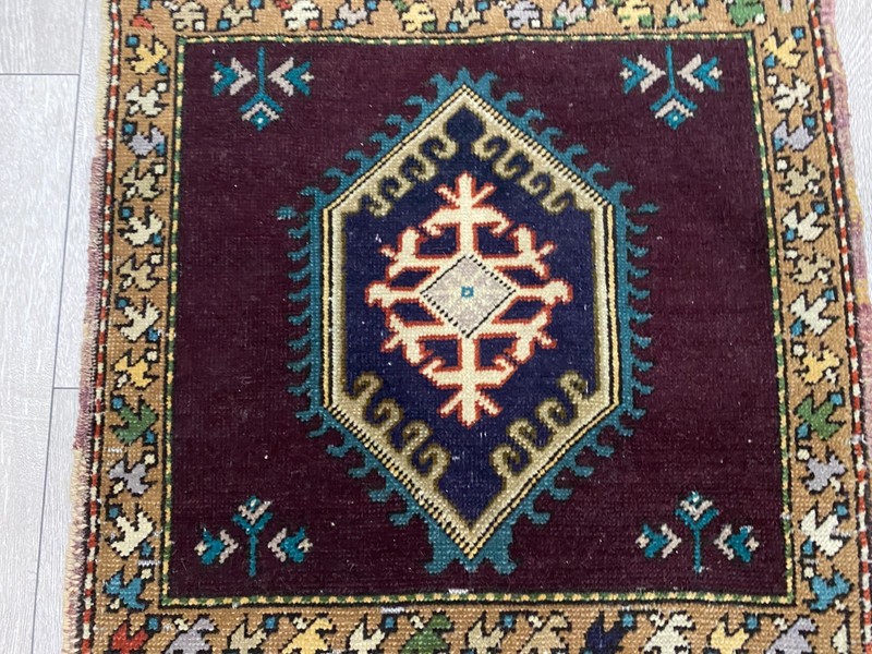 Purple square rug, Vintage rug, Turkish rug, Small rug, Wool rug, 1.8x2.0 ft gallery