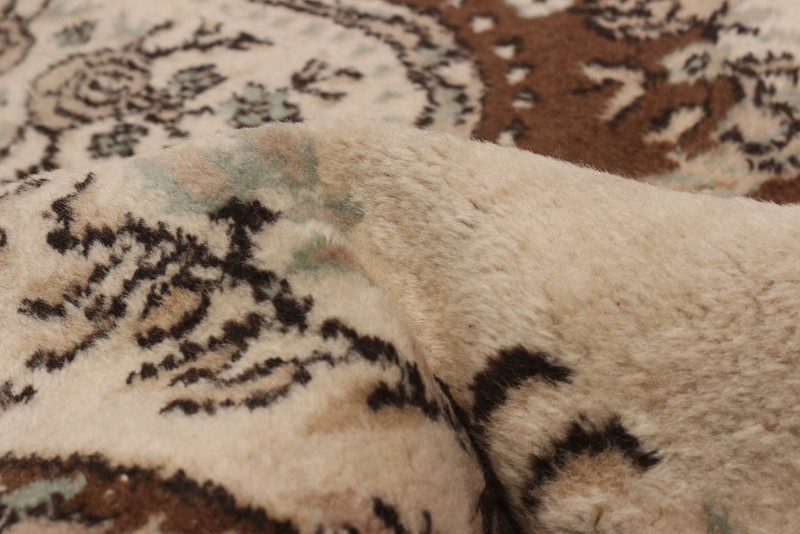 Vintage 3'8" x 6'7" Traditional Hand Knotted Vegetable Dye Wool Area Rug gallery
