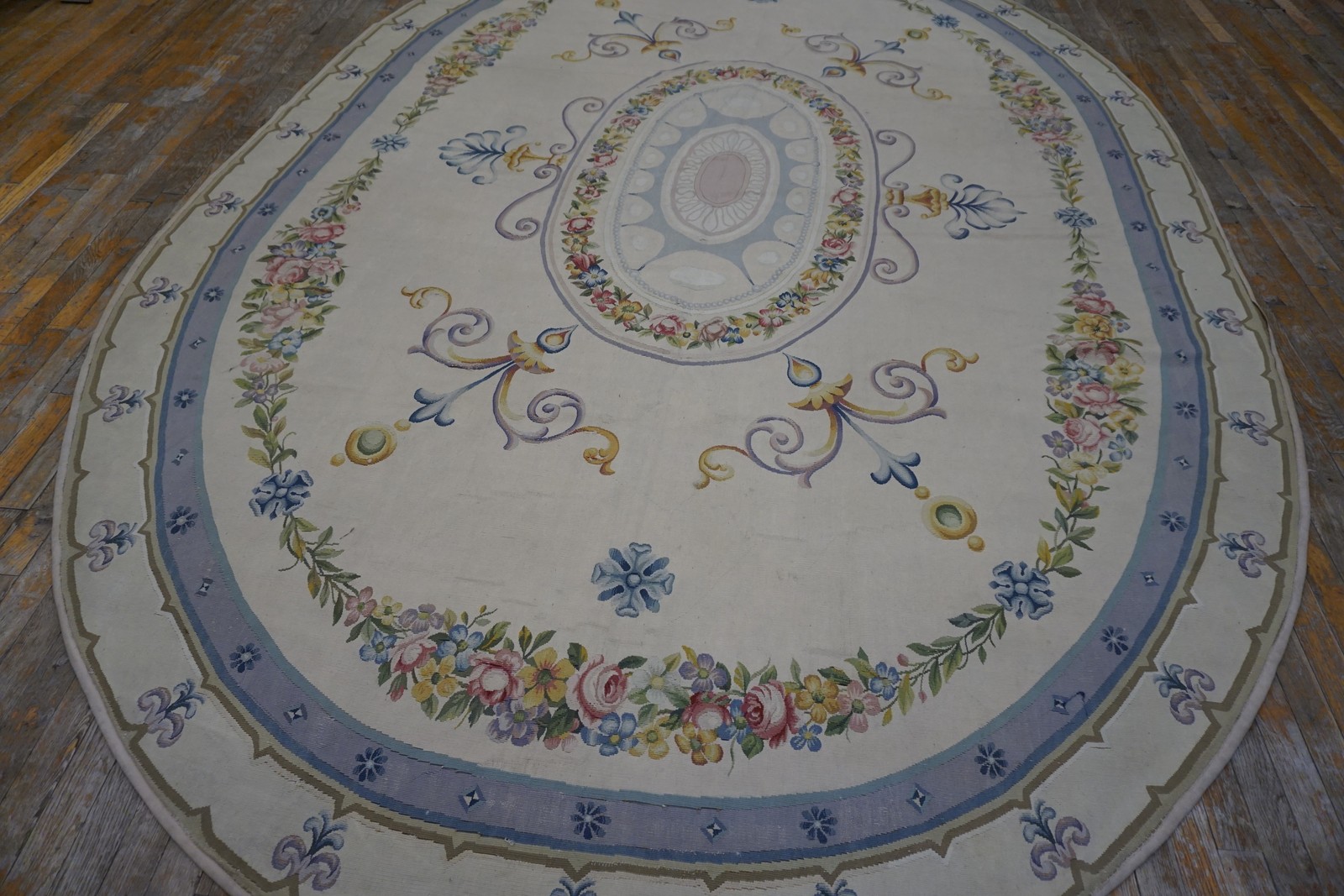 8'x11' Antique Late 19th Century Oval French Aubusson Room Size Carpet Rug gallery