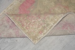 Vintage Turkish Hot Pink Small Rug 1’7×2’9 ft, Oushak Rug, Porch Decor