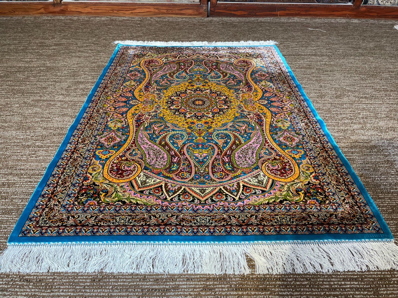 Silk Rug 3 x 5 Feet High Quality Floral Medallion Design Soft 91 x 152 cm gallery