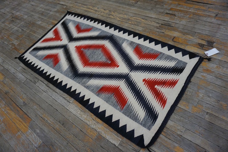 3'x5' Classic Native American Design Antique Navajo Flat Weave Rug gallery