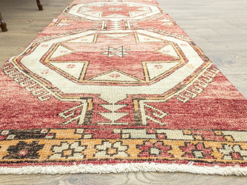 Cranberry Runner, 2.6 x 12.9 ft, Hallway Rug, Rustic Farmhouse Decor, 100% Wool gallery