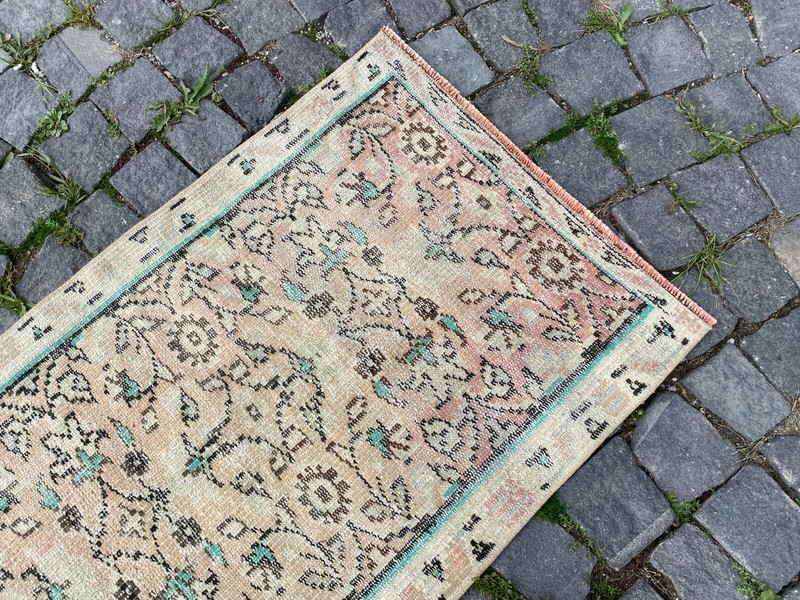 Bohemian rugs, Runner rug, Handmade, Turkish rug, Vintage, Wool | 2,0 x 10,1 ft gallery