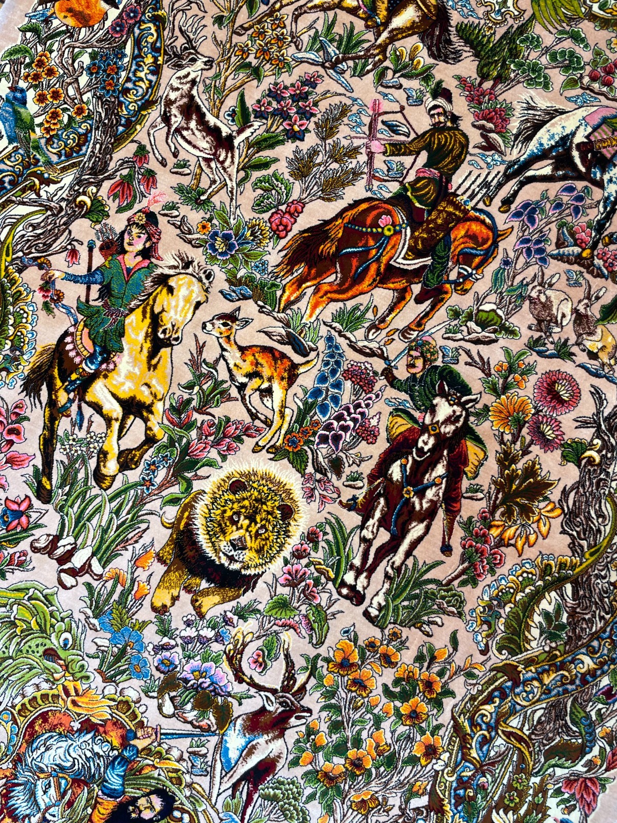 Silk Rug 3 x 5 Feet Hunting Design 3D Pattern High Quality 91 x 152 cm gallery