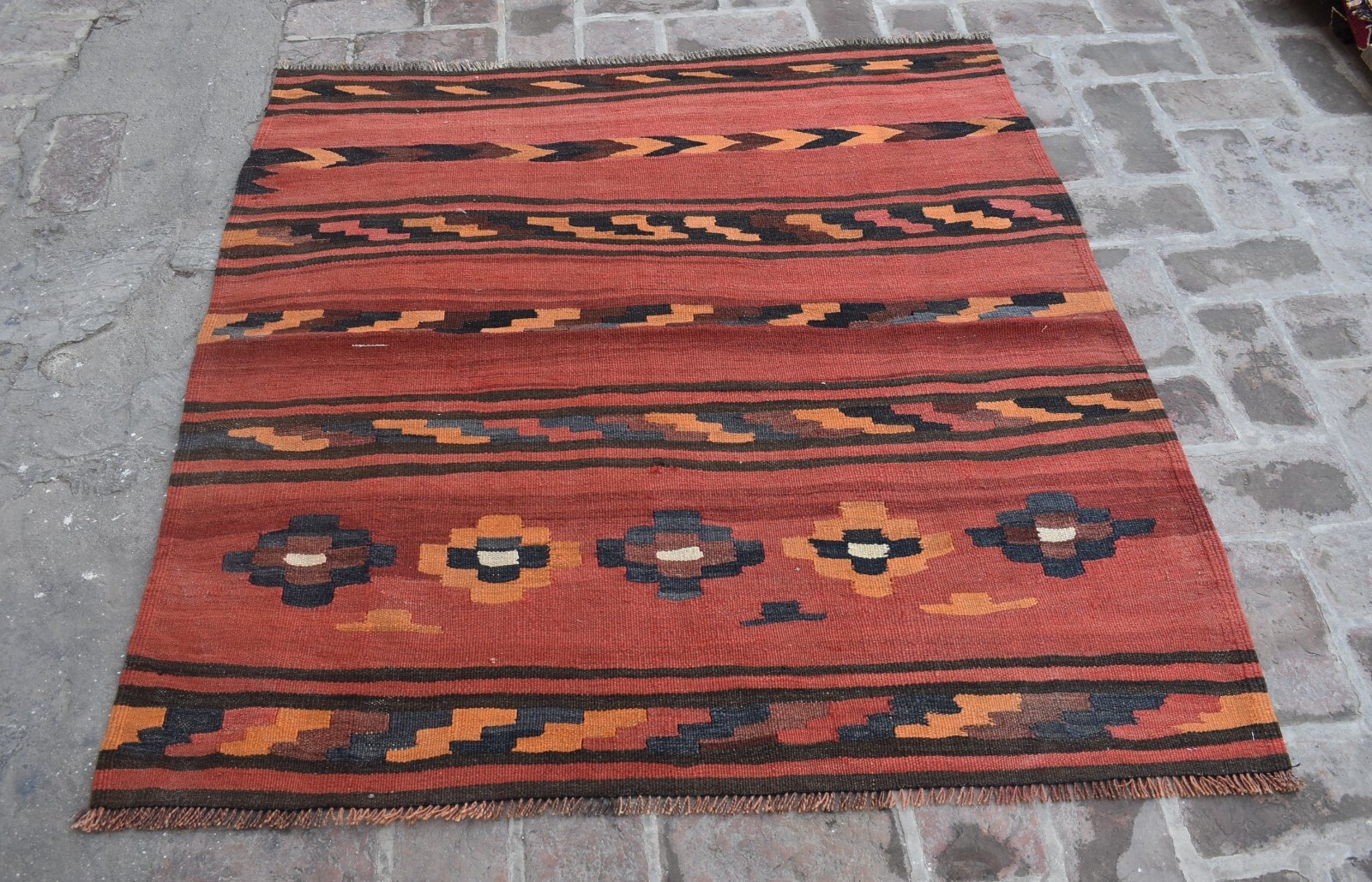 4'3 x 4'6 Handmade afghan tribal maldari area kilim rug, square persian wool rug gallery