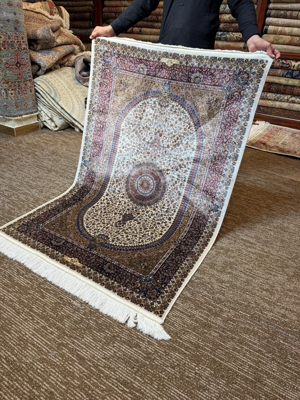 Silk 3 x 5 ft High Quality Medallion Design Mid Size Area Rug Carpet gallery