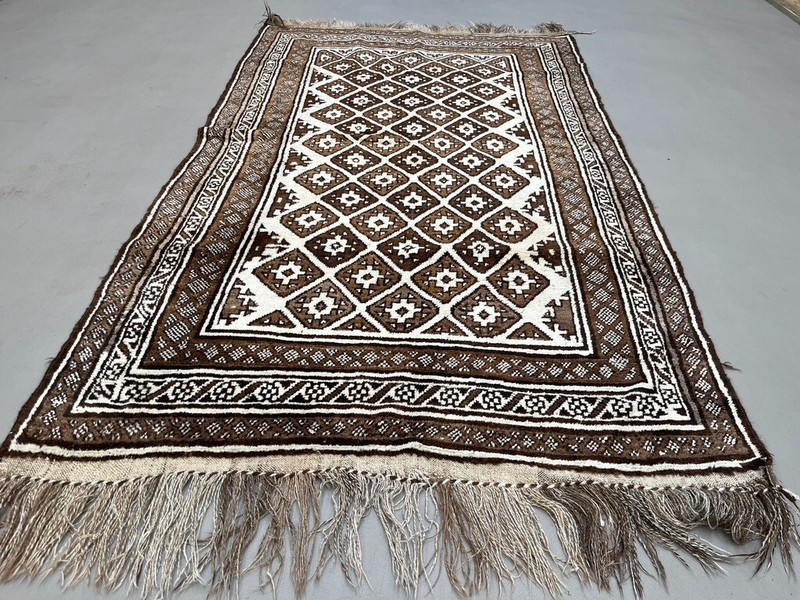 Vintage Luri Rug 245x138 cm medium, shabby chic Beige 2464 gallery