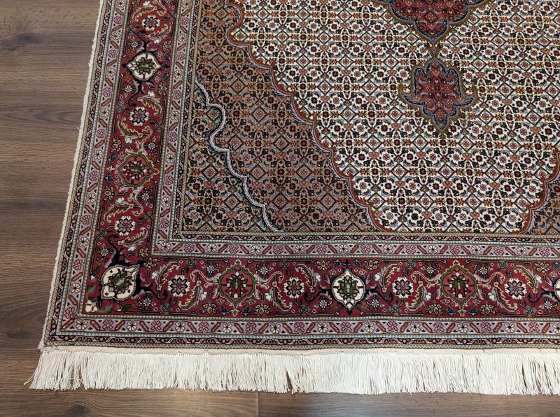 Per'sian Ta'briz Rug, Herati Pattern, Wool and Silk Highlilghts, Fine 270 KPSI gallery