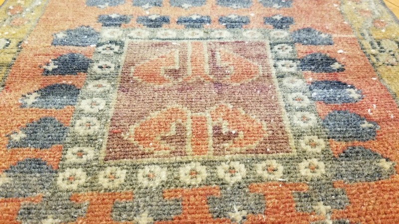 Beautiful Vintage 1970-1980's Wool Pile, Natural Dye Nigde Rug 1’4”x 2’7” gallery