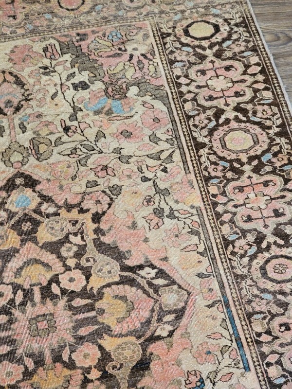 Circa 1900 Hand-Knotted antique authentic SAROUK size 3'4"×4'9" soft colors gallery