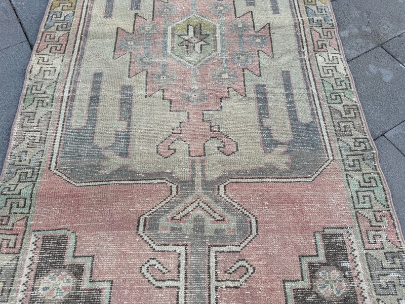 Vintage Turkish Rug 4x8.9 Ft Tribal Wool Area Rug Handmade Anatolian gallery