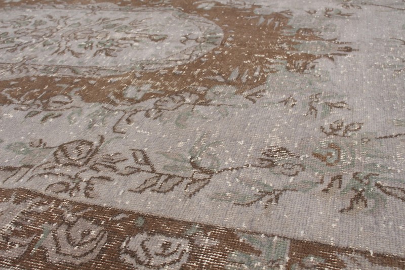 Vintage 5'4" x 9'3" Traditional Hand Knotted Vegetable Dye Wool Area Rug gallery