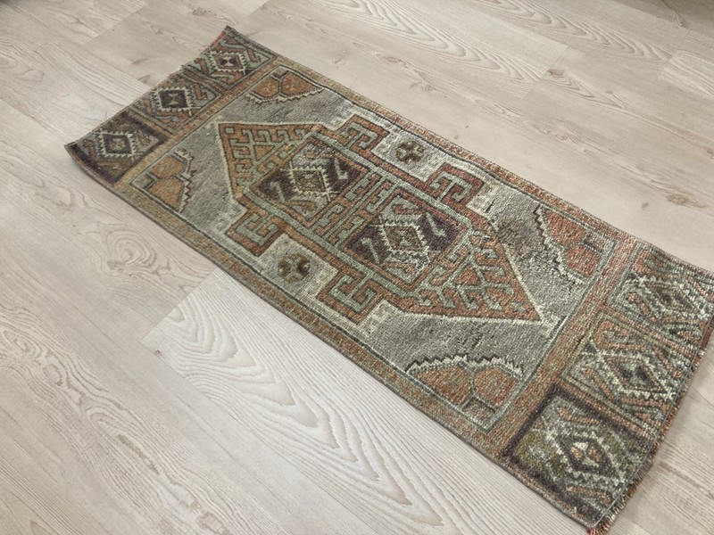 Brown rug, Turkish small rug, Vintage rug, Wool rug, Doormat rug, 1.4 x 3.3 ft gallery