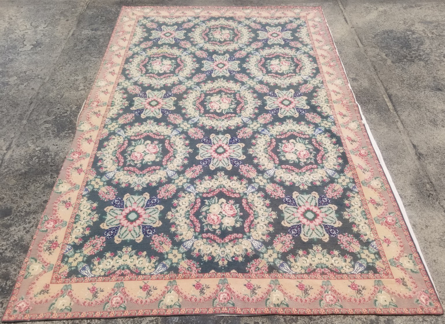 Vintage Handmade French Medallion Floral Needlepoint Wool Rug 250x166 cm gallery