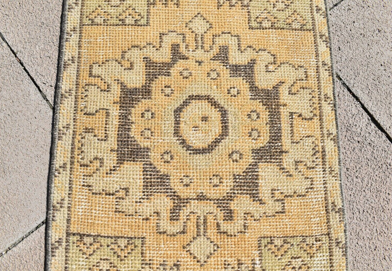 Vintage Turkish Rug 18'' x 33'' Muted Dye Oushak Rug Hand-knotted Wool Rug gallery
