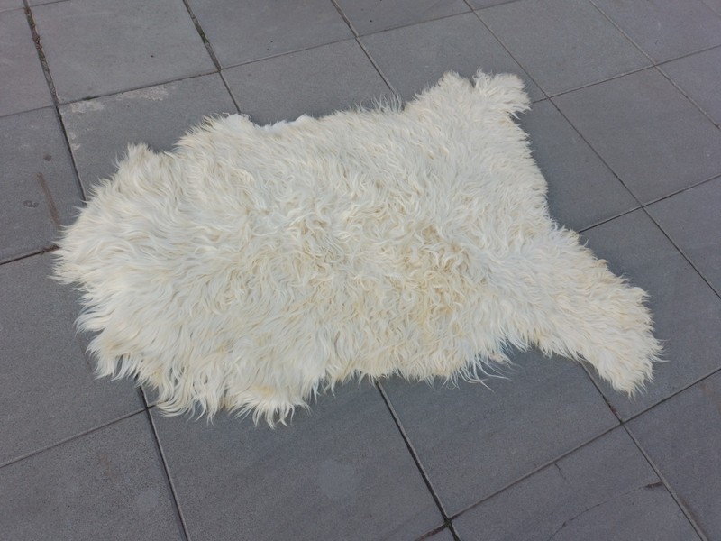 Natural Long-Haired Mohair Goat Hide – Soft Cream Sheepskin Style Throw BES gallery