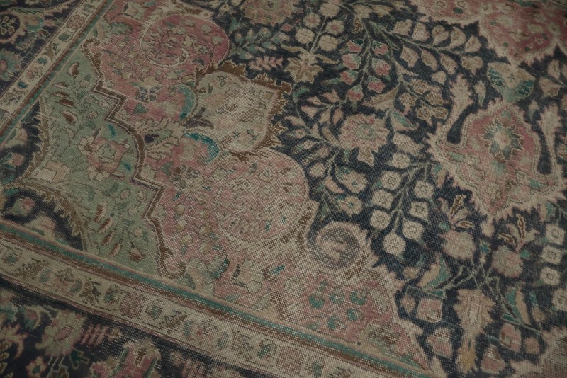 Luxurious Dining Room Area Rug 10x13 with Rich Colors and Floral Motifs Carpet gallery