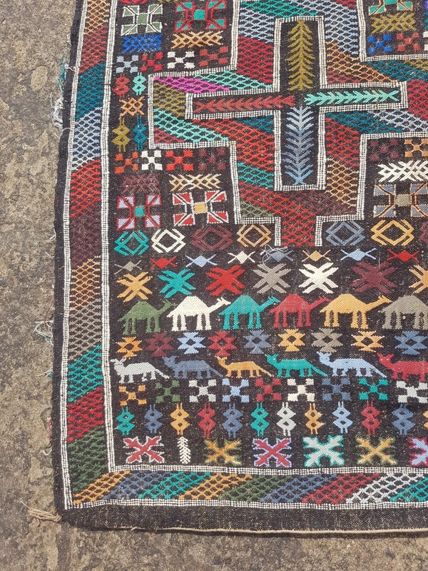 Vintage Traditional Handcrafted Tunisian Kilim Rug for Home Décor 140x90 cm gallery