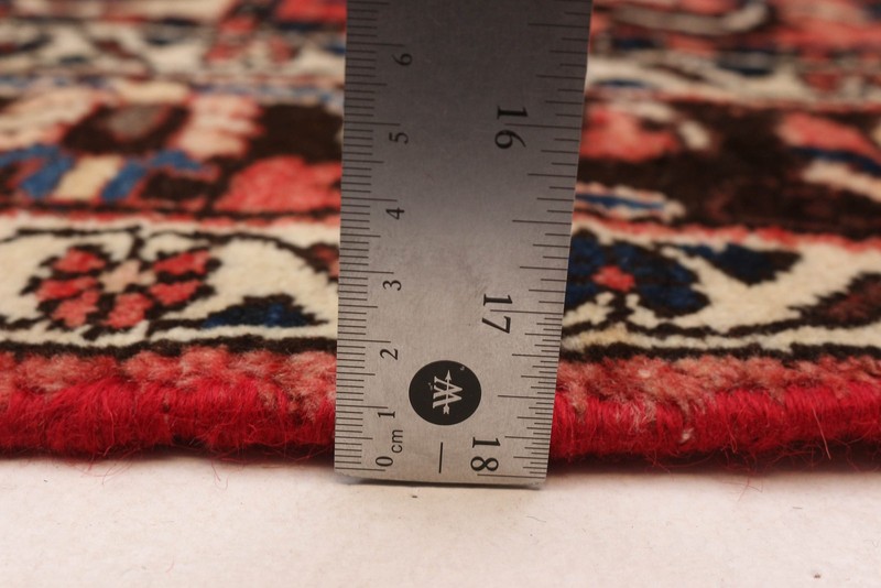 Vintage Red Traditional 5'5" x 7'3" Hand-Knotted Oriental Wool Area Rug gallery