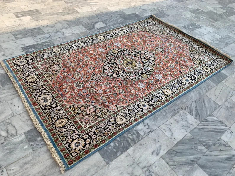 COLLECTORS PIECE Vintage Pure Natural Silk Super Fine Quality Pictorial Carpet gallery