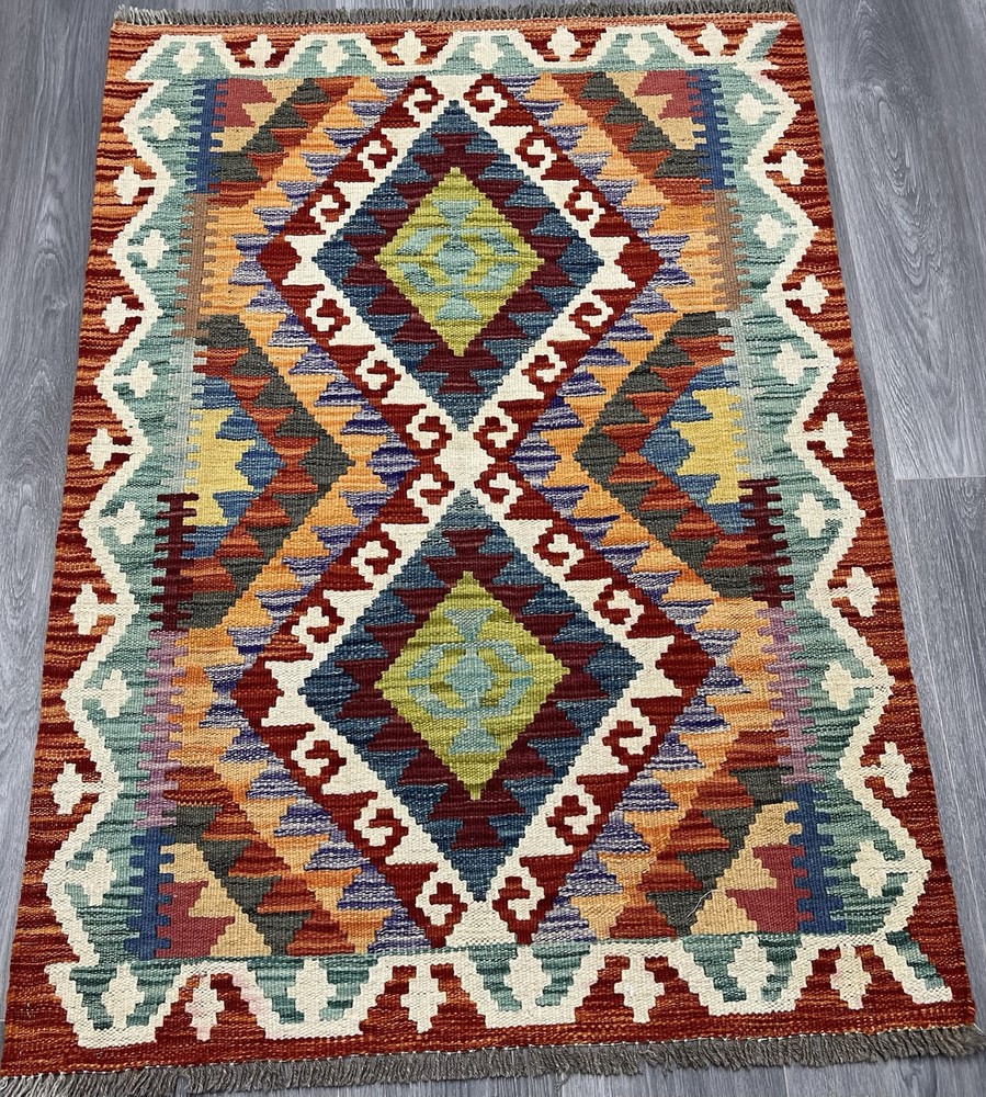 Vintage Kilim Traditional Hand Made Oriental Wool Kilim 3ft11inx2ft7i 122cmx87cm
