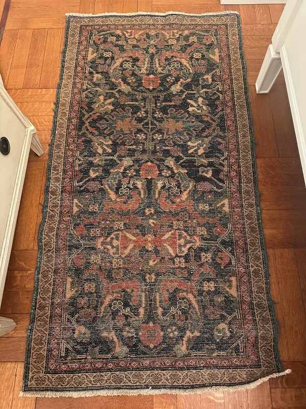 4'7" x 2'5" beautiful antique hand-made Bibikabad Pers'ian rug gallery
