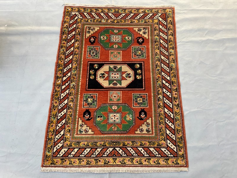 COLLECTORS' ITEM Stunning Natural Vegetable Dye Super Fine Quality Kazak Carpet gallery