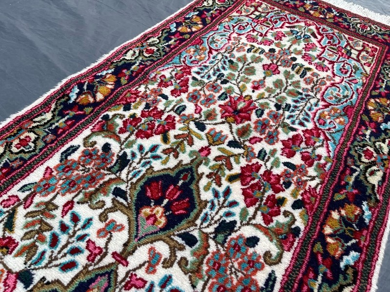 73 x 288 cm Stunning Super Fine Quality Floral Pattern Authentic Kermani Runner gallery