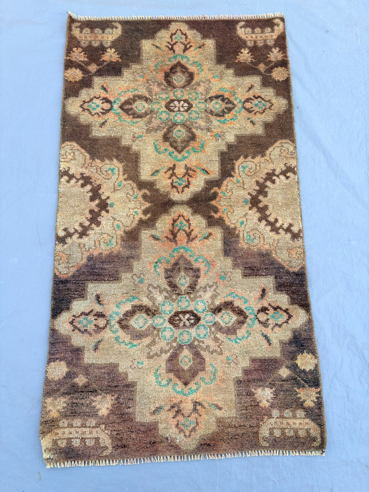 2'3x4'2 ft Vintage Caucasian Hand Knotted Wool Floral Cross Medallion Accent Rug
