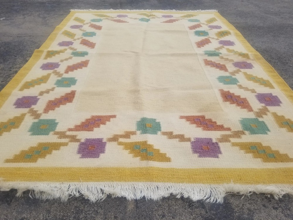 Fine Vintage Traditional Handmade Scandinavian Wool Multiclor Kilim 6.3x4.6 ft