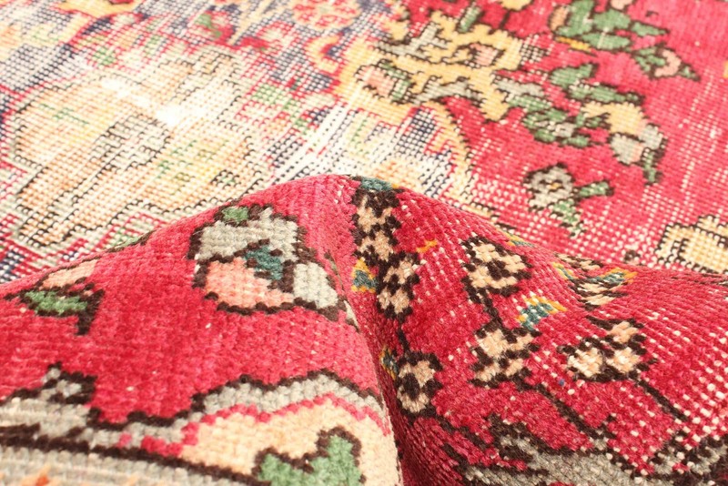 Vintage 3'1" x 4'10" Traditional Hand Knotted Vegetable Dye Wool Area Rug gallery