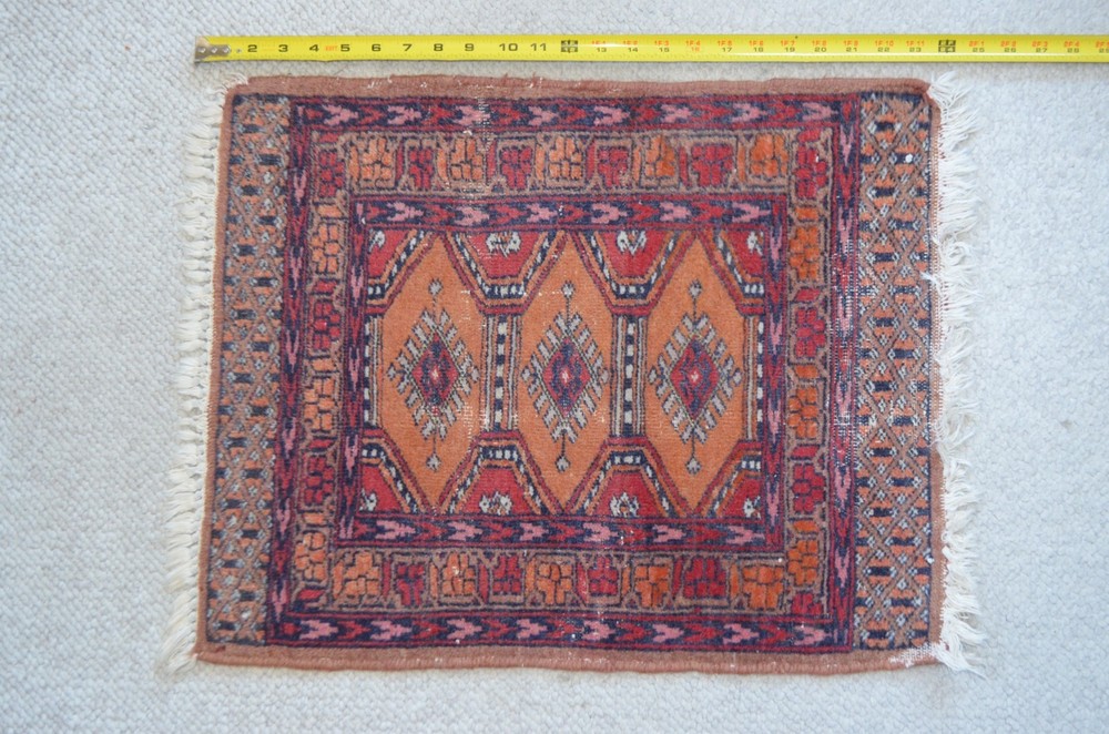 Small Vintage Turkish Wool Hand-Knotted Tribal Accent Rug 1'6 x 2 ft