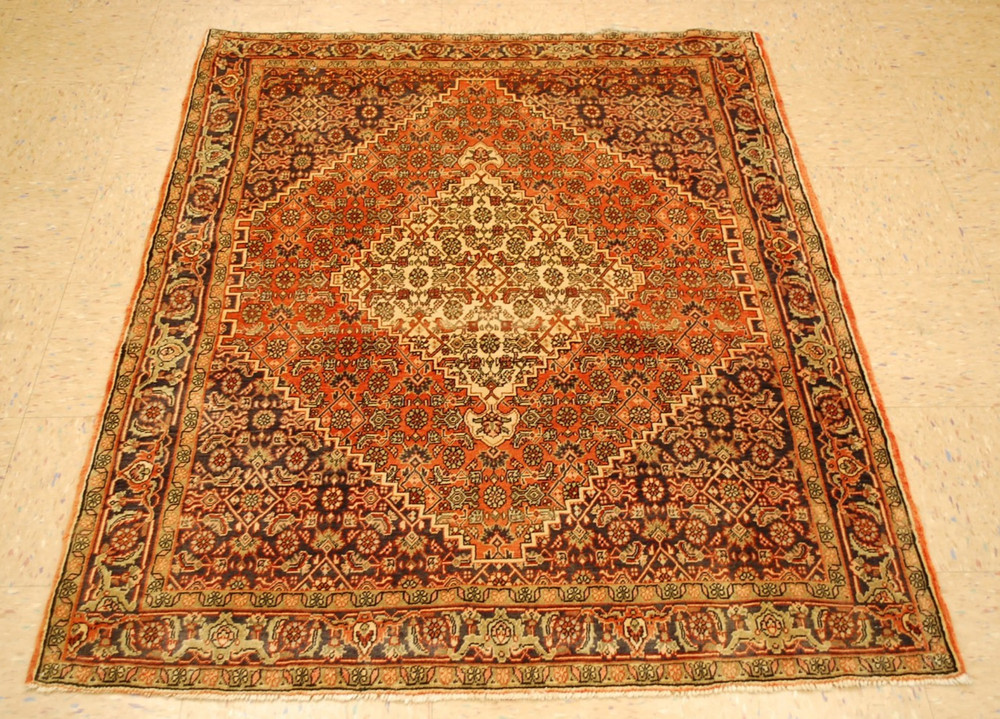 NATURAL WOOL Old Oriental Rugs,Hand Woven,knotted size Approximately 3'6" x 5'2"